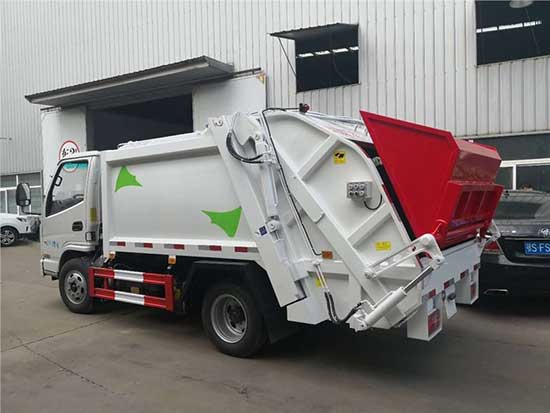 聚脲噴涂汽車底盤(pán) 聚脲噴涂機(jī)